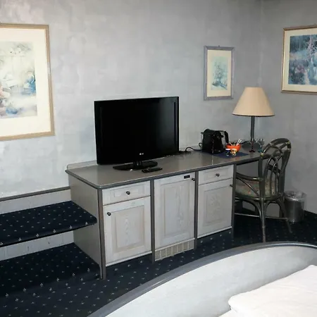 Seehotel Pegasus Отель Хершинг-ам-Аммерзе