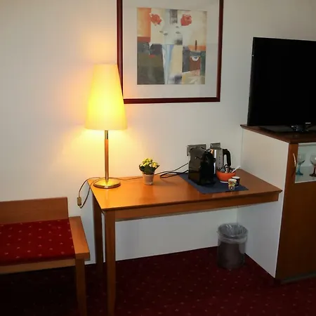 Seehotel Pegasus Хершинг-ам-Аммерзе