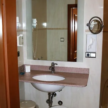 Seehotel Pegasus Отель Хершинг-ам-Аммерзе