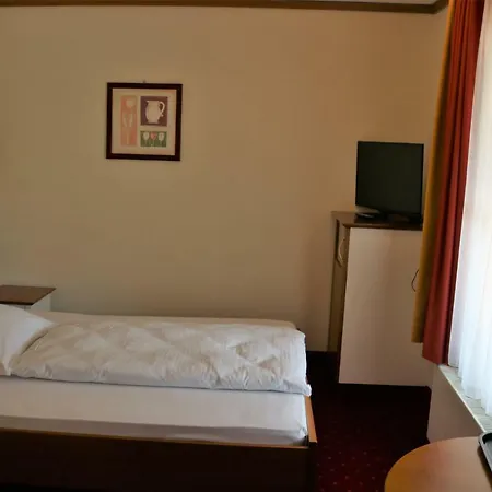 Seehotel Pegasus 3* Хершинг-ам-Аммерзе