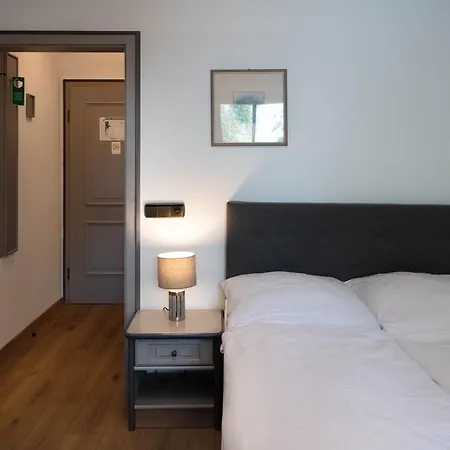 Seehotel Pegasus Хершинг-ам-Аммерзе