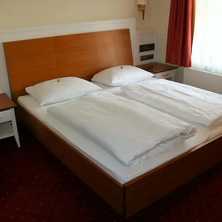 Seehotel Pegasus Хершинг-ам-Аммерзе